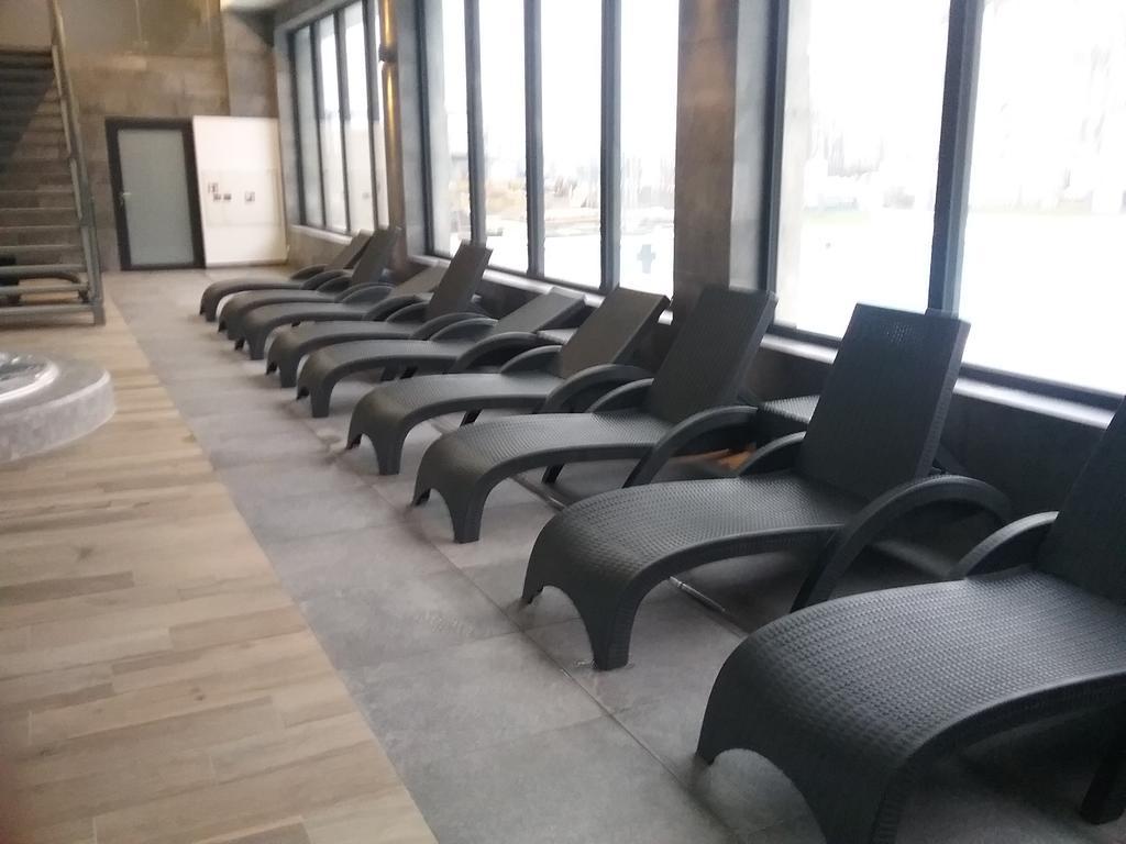 Feniks Lux 2+2 Apartment Kolobrzeg Luaran gambar
